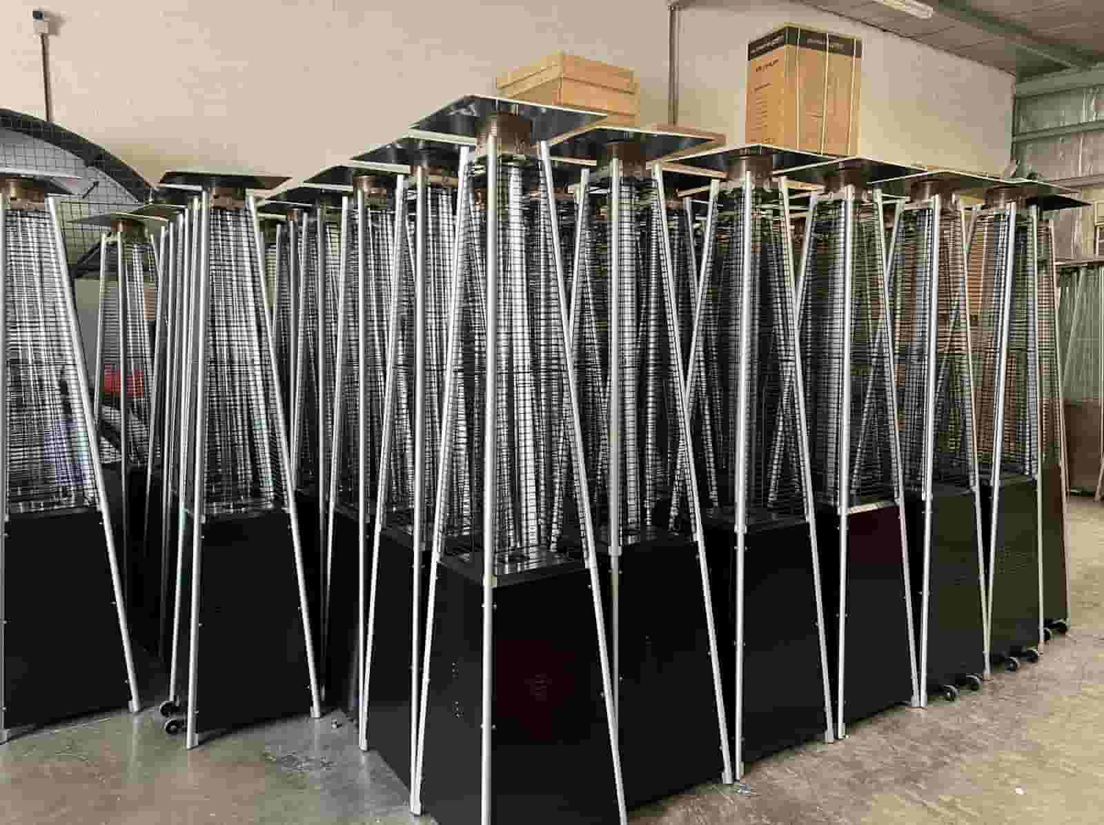 Quartz Tube Pyramid Patio Heater With Electric Ignition