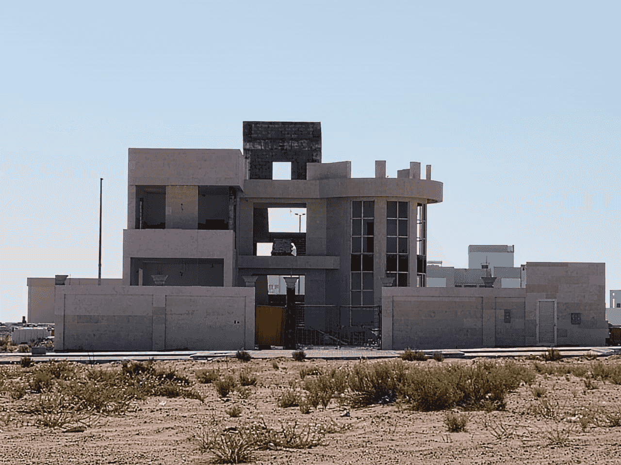 For sale villa south of Al Shamkha (Riyadh)
