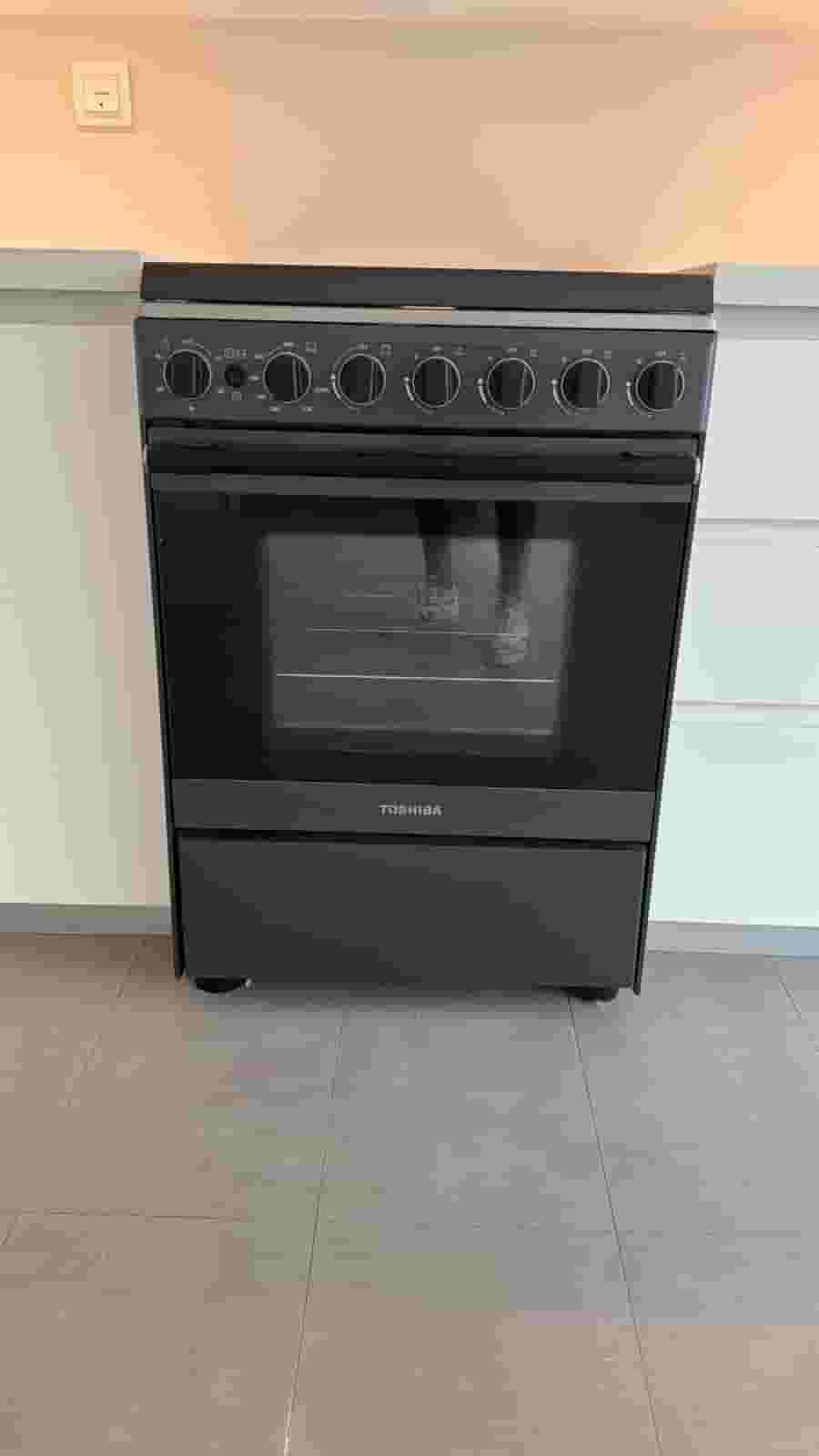 Toshiba gas cooker 
