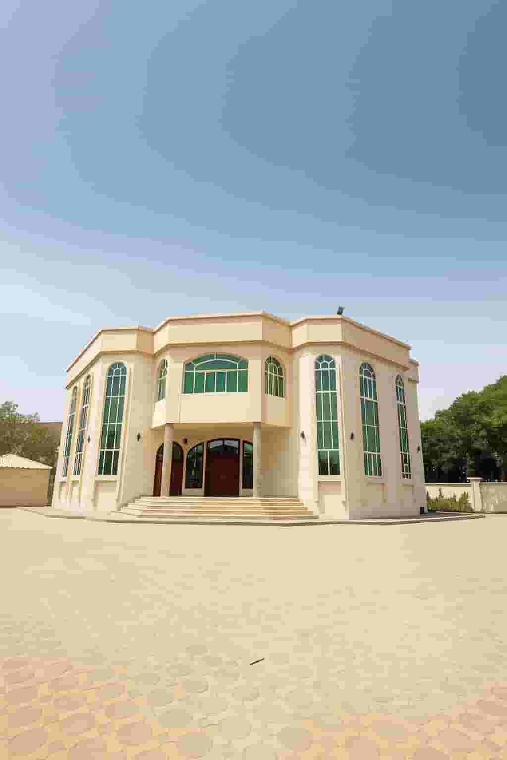 For rent a villa in Al Towayya on the main street