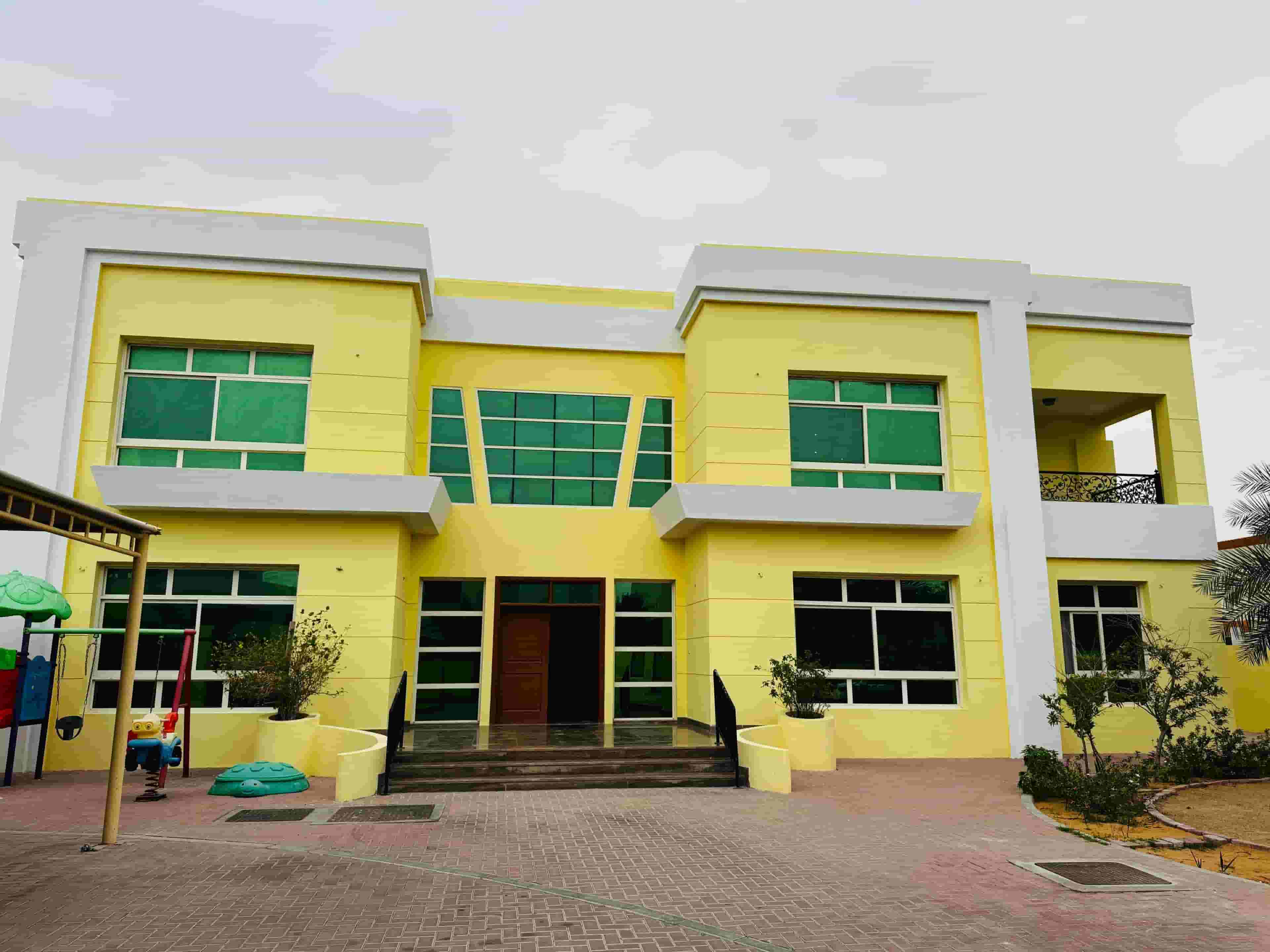 commercial villa for rent