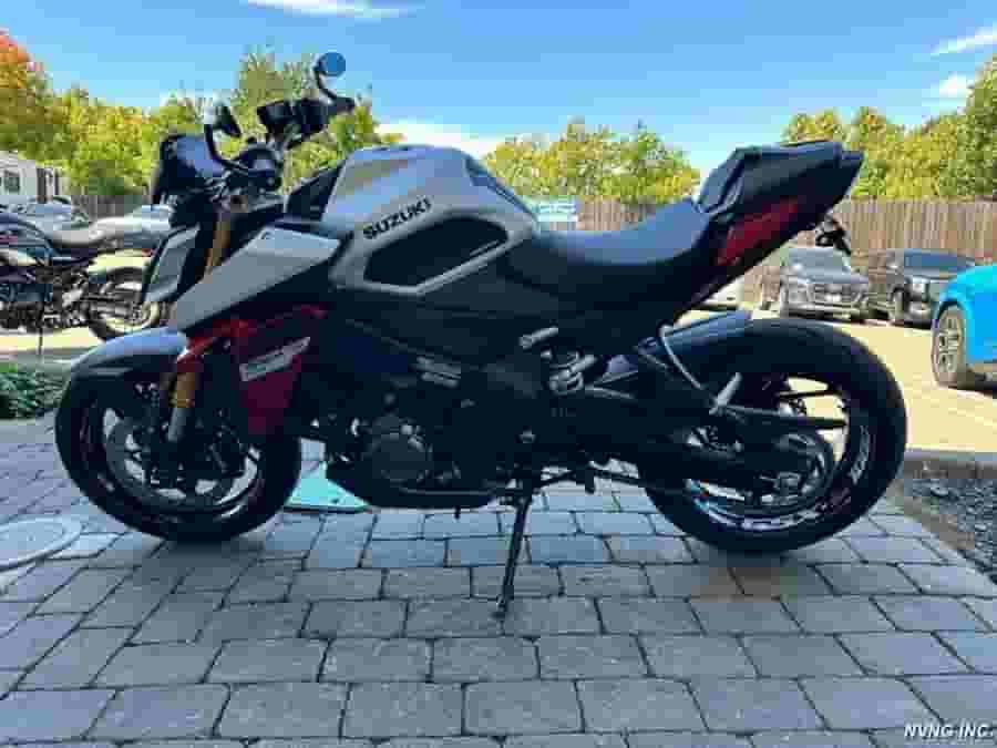 2024 Suzuki GSXS1000