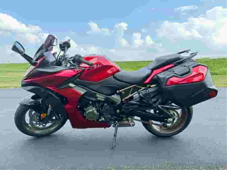 Suzuki GSX-S1000GT model 2024